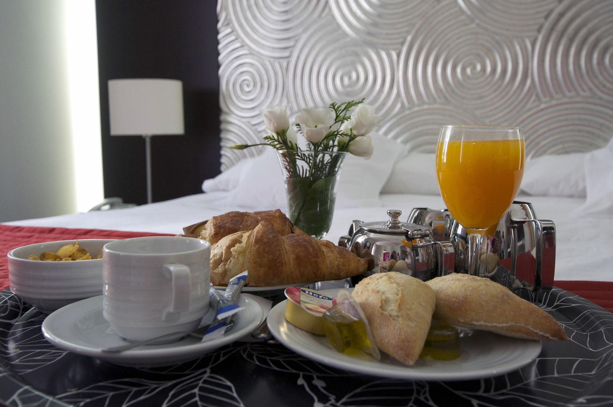 สวีท ปราโด Aparthotel มาดริด ภายนอก รูปภาพ